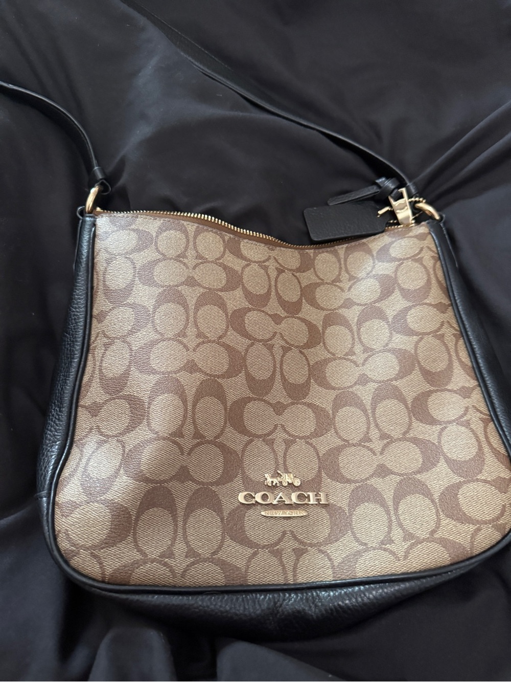 Authentic Coach Brown Signature Canvas Shoulder Bag with Black Leather Trim - Picture 4 of 4
